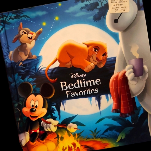 🔥6/$29 Disney Bedtime Favorites Book - Picture 1 of 3